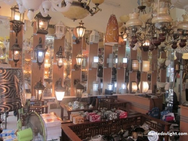 Bạn đã biết cách tìm mua đèn trang trí ở hà nội uy tín giá rẻ hay chưa?